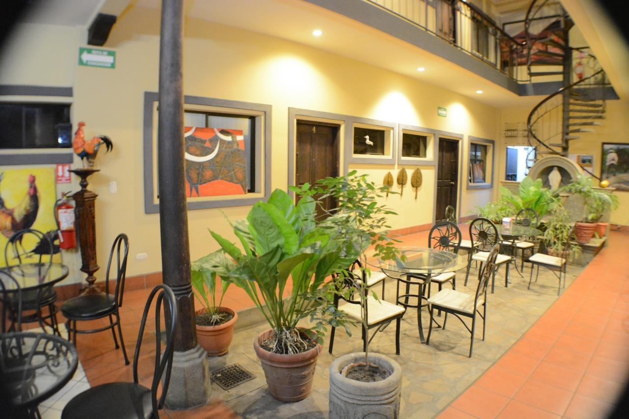 Hotel Los Balcones De Chinandega Exteriör bild