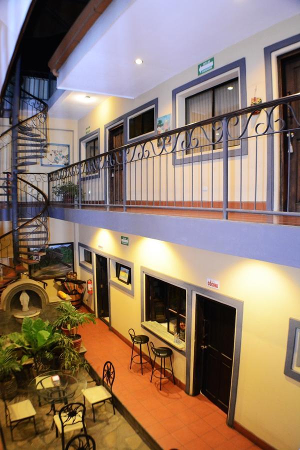 Hotel Los Balcones De Chinandega Exteriör bild