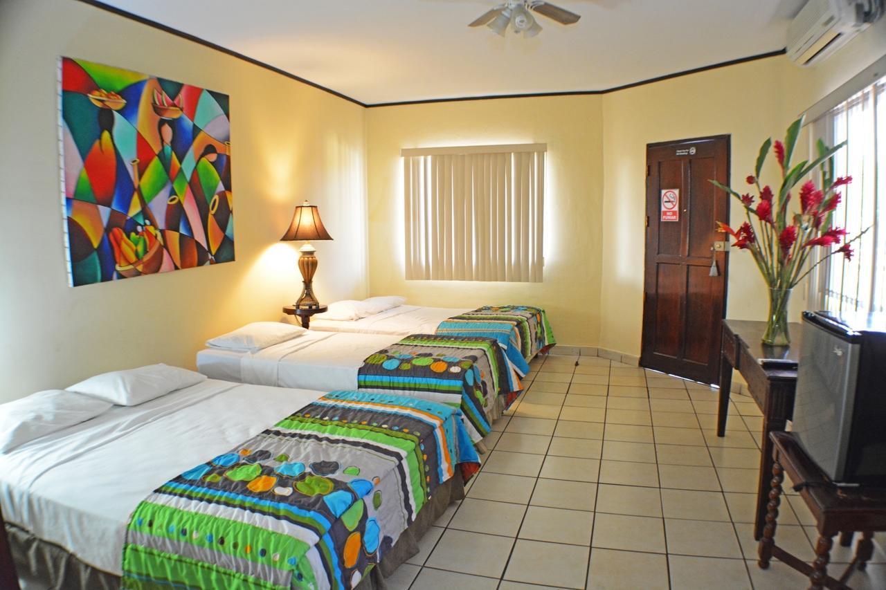 Hotel Los Balcones De Chinandega Rum bild