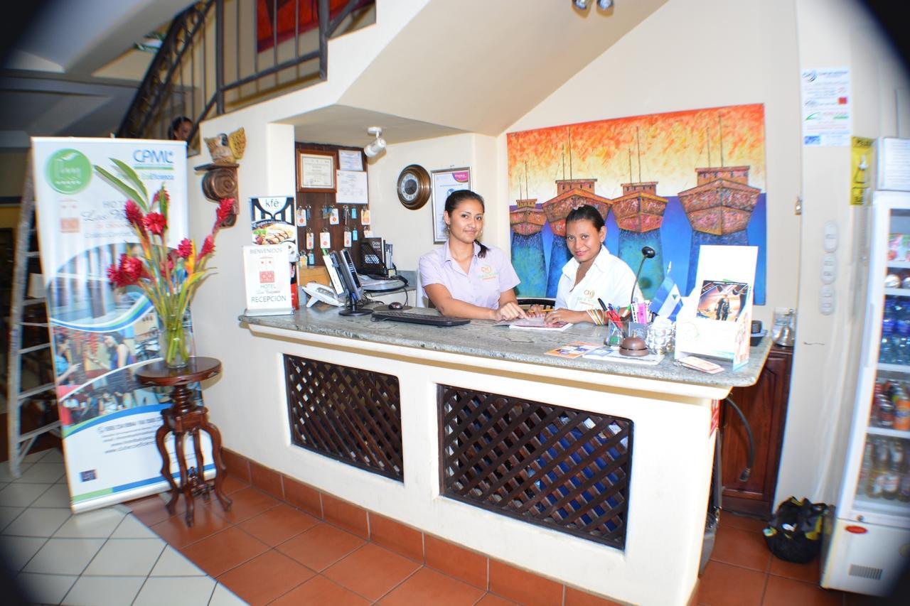 Hotel Los Balcones De Chinandega Exteriör bild