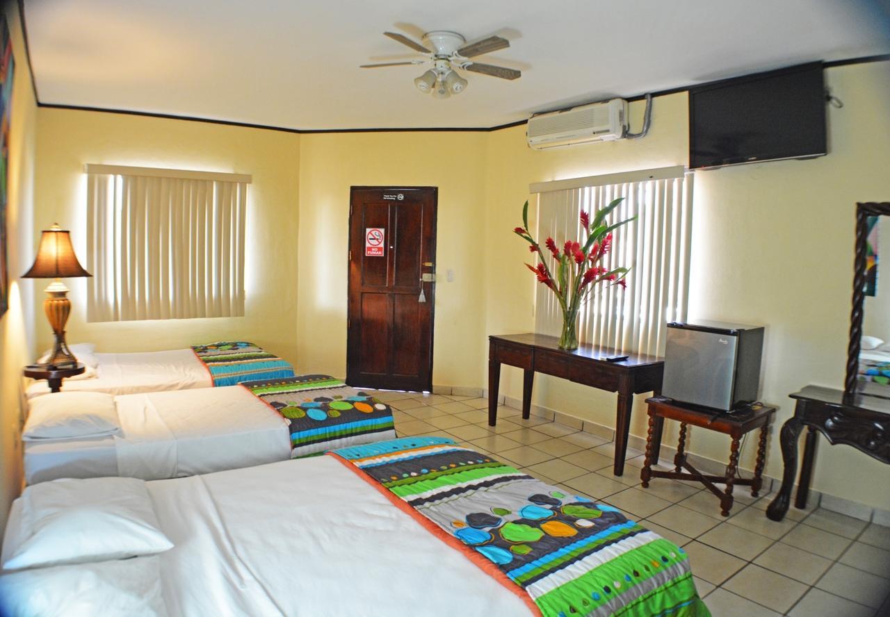 Hotel Los Balcones De Chinandega Rum bild